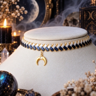 Entre les Mondes – Ras de cou talisman tissé à la main